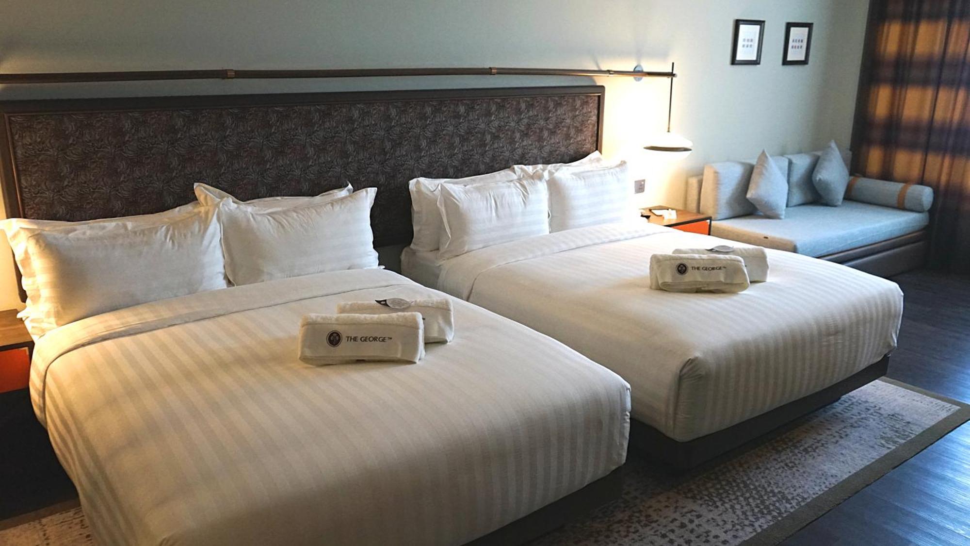 Hotel The George Penang By The Crest Collection Georgetown Exterior foto Deluxe room