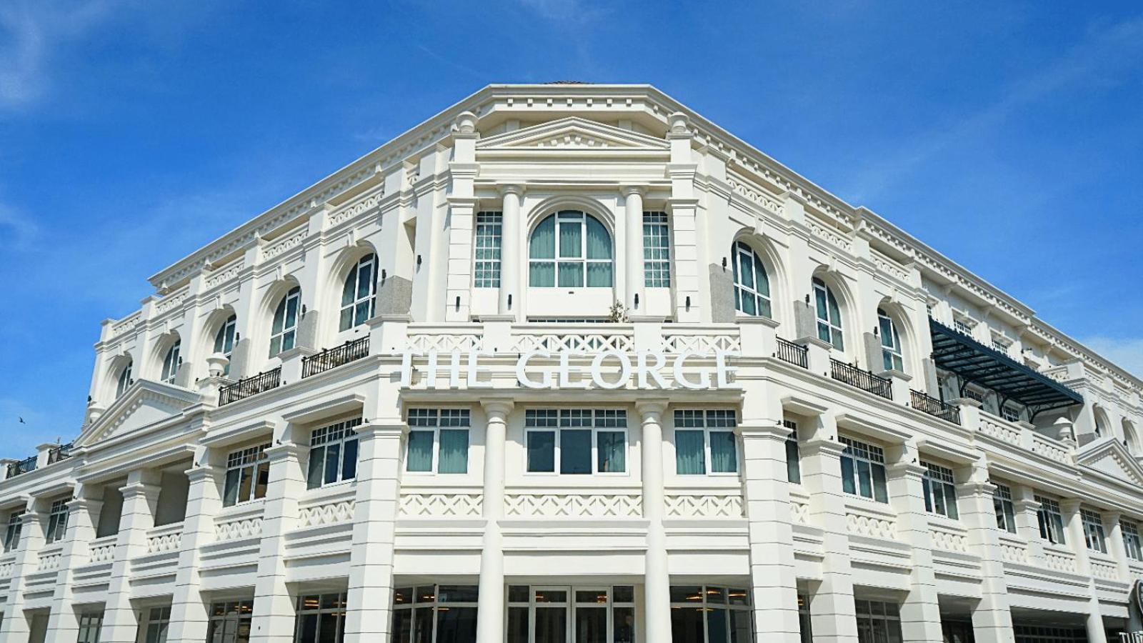 Hotel The George Penang By The Crest Collection Georgetown Exterior foto The E & O building